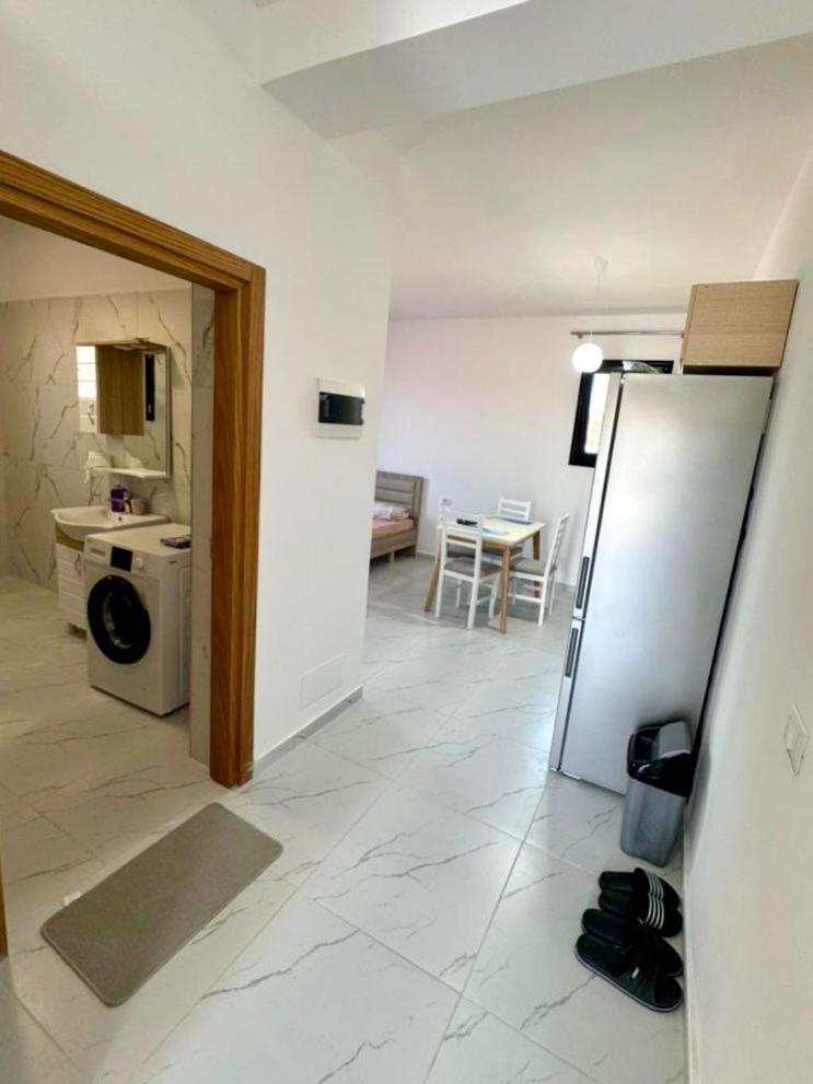 Vlora Escape Studios Near Sea & City Center Casa de hóspedes