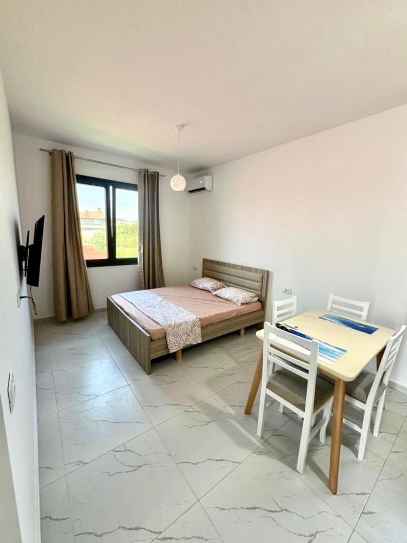 Vlora Escape Studios Near Sea & City Center Casa de hóspedes