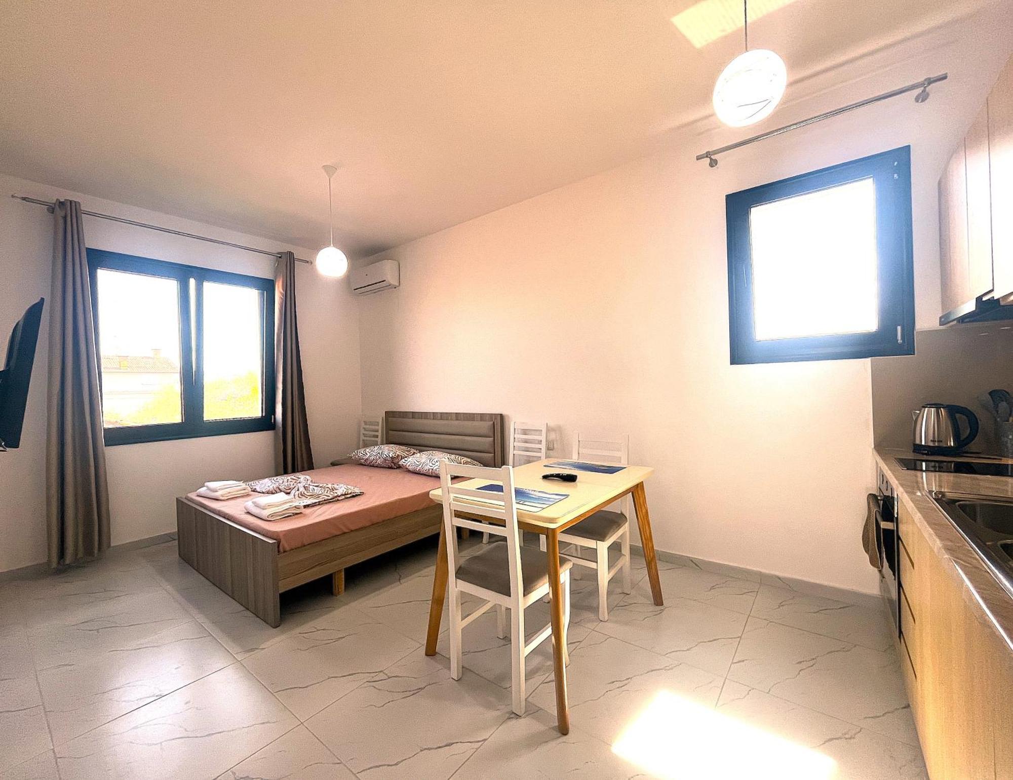 Vlora Escape Studios Near Sea & City Center