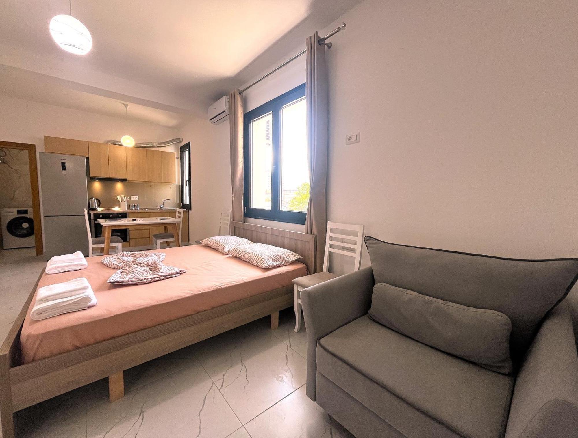Vlora Escape Studios Near Sea & City Center Casa de hóspedes