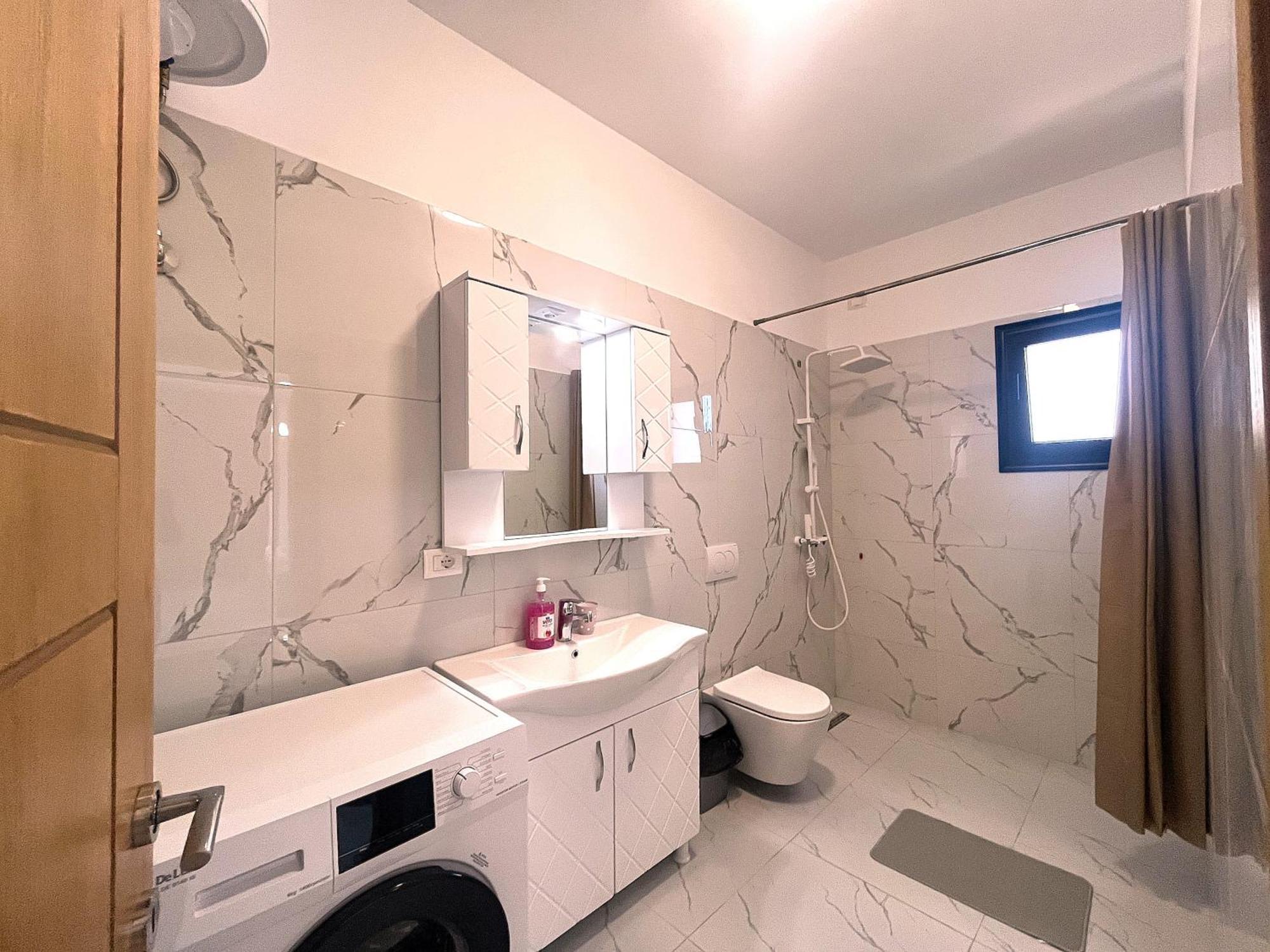 Vlora Escape Studios Near Sea & City Center